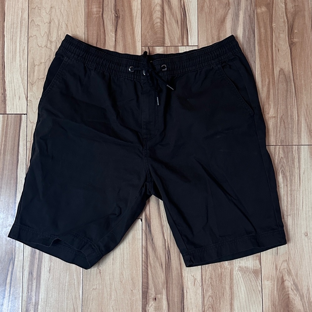 Men’s Bench Black cotton shorts L